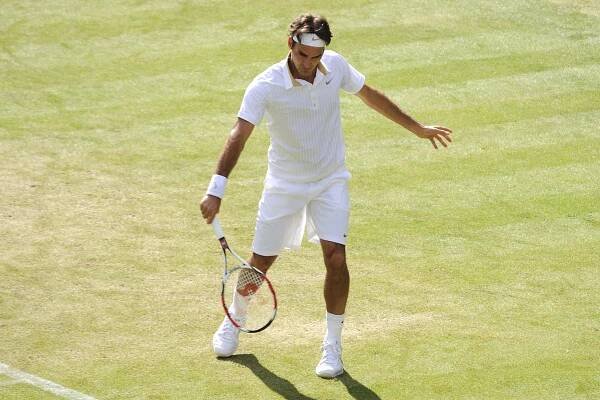 Soubor:Roger Federer at the 2009 Wimbledon Championships 03.jpg – Wikipedie