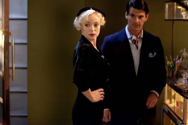 Zavolejte porodní sestřičky - Série 2 - Z filmu - Helen George