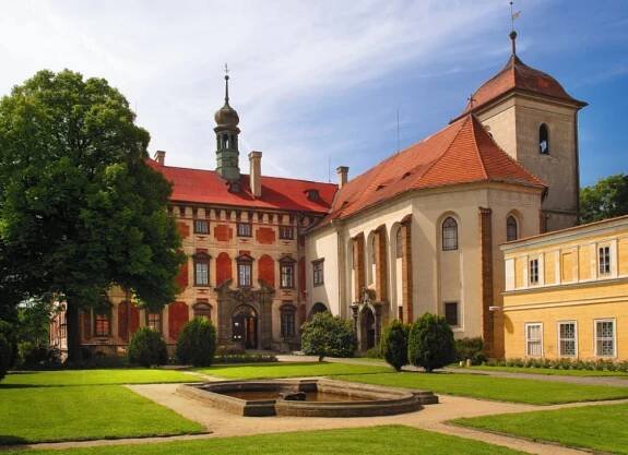 STÁTNÍ ZÁMEK LIBOCHOVICE - Živéfirmy.cz