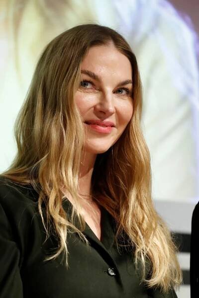 Topmodelka Pavlína Němcová zoufale shání peníze: Chybí jí 609 milionů!