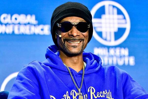 Snoop Dogg lived with a cockroach named The Gooch for half a year