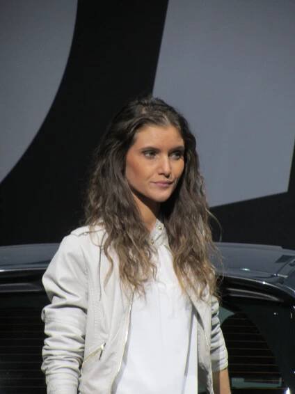 File:" 12 - ITALY - Girls of Motorshow Bologna ( ragazze al motorshow di Bologna).JPG - Wikimedia Commons
