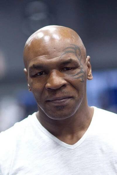 Soubor:Mike Tyson Portrait.jpg