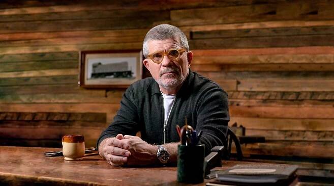 How to Write Iambic Pentameter With David Mamet - 2025 - MasterClass