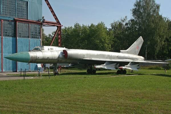 Category:Tupolev Tu-128 - Wikimedia Commons