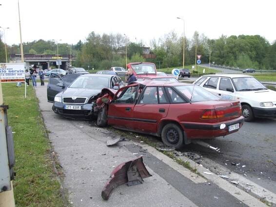 Nehody komplikovaly dopravu v Havířově
