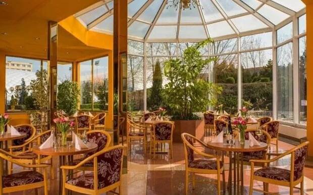 Travelking.cz: Pobyt u Westfield Chodov v TOP HOTELU... - Skrz.cz