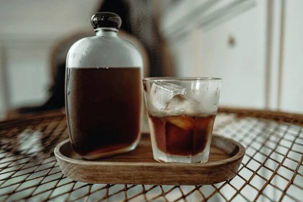 Jak připravit nejlepší cold brew kávu: nový způsob, jak si dopřát osvěžení