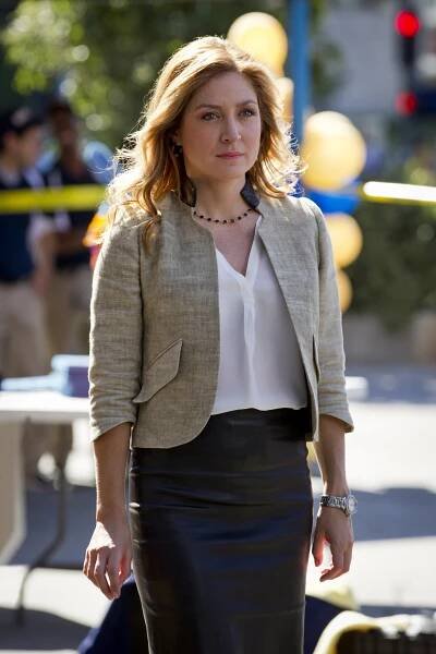 Rizzoli & Isles: Vraždy na pitevně - Špinavé sázky (S03E14) (2012)
