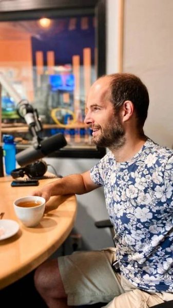 Jan Maxián: Zbožňuji filmovou hudbu. Dokáže snímek posunout někam dál | Host Frekvence 1