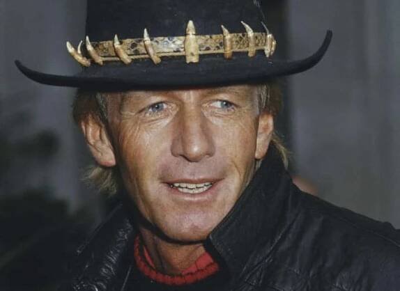 Krokodýl Dundee Paul Hogan se ukázal po více jak roce veřejnosti! Milého dědečka ale nečekejte