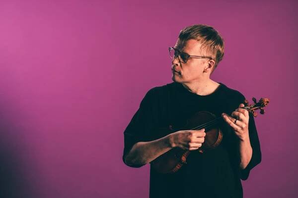FMQ - Violinist Pekka Kuusisto and snowboarder Enni Rukajärvi – a conversation about music, sports and competition