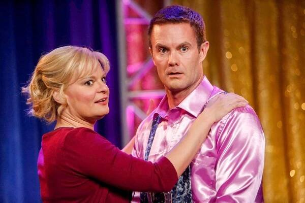 Vychovávat Hope - Pracovní večeře - Z filmu - Martha Plimpton, Garret Dillahunt