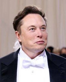 Activist investor group asks SEC to investigate Tesla over plan to shrink board