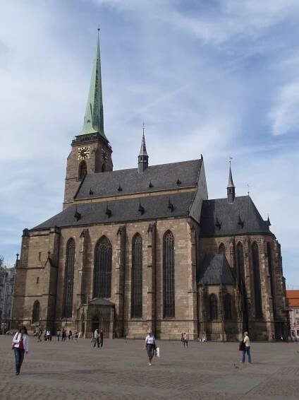 Soubor:Katedrála sv.Bartolomeja.jpg – Wikipedie