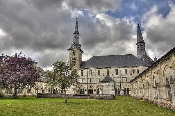 Neuville-sous-Montreuil – Wikipedie