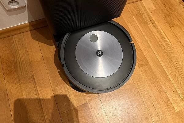 dTest prověřil kvality robotických vysavačů. Na špici se umístily ty od iRobotu