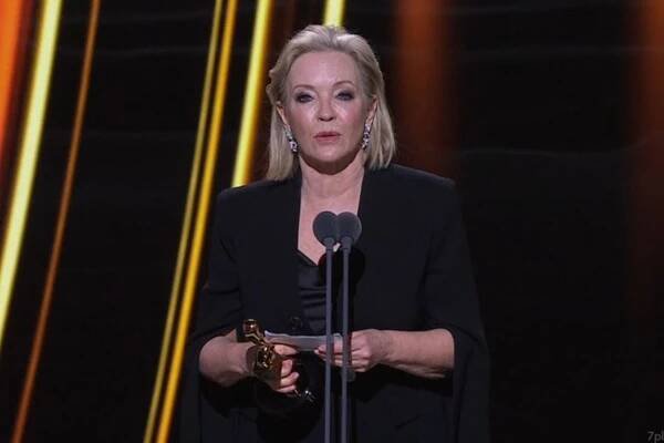 Rebecca Gibney's heartfelt speech at the 2024 Logies.