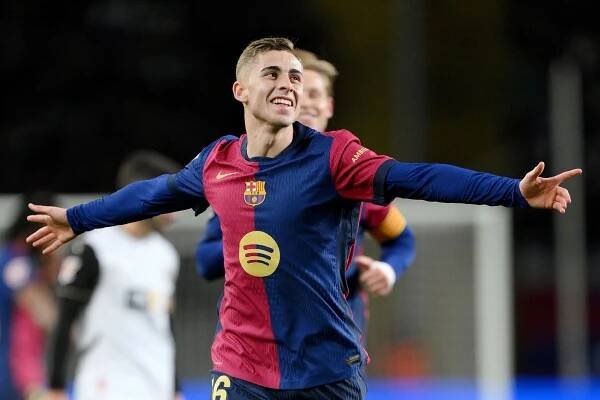 Three talking points as Barcelona dismantle Valencia 7-1 in La Liga