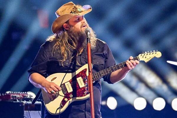 Chris Stapleton Gives This Australian Tradition the Boot Ahead of Tour Stop