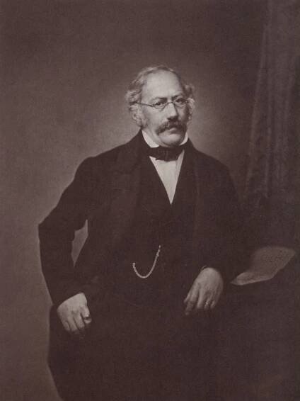 Josef von Hirsch (Bankier)