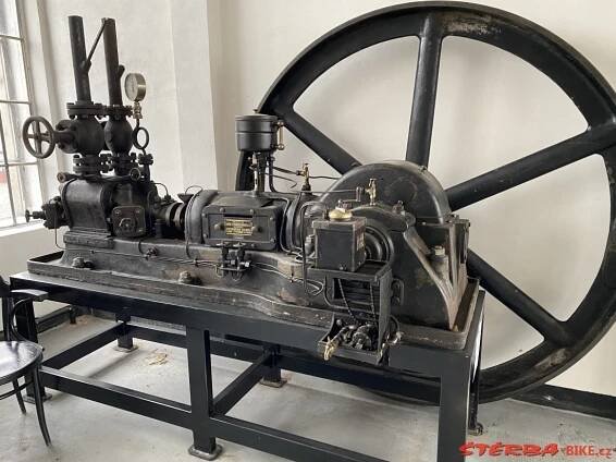 Muzeum starých strojů a technologií – Žamberk - Česká republika - Velo muzea - Velo muzea - ŠTĚRBA-BIKE.cz