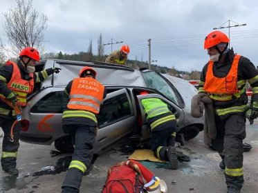 Nehoda v Doubravách na Zlínsku si vyžádala tři zraněné