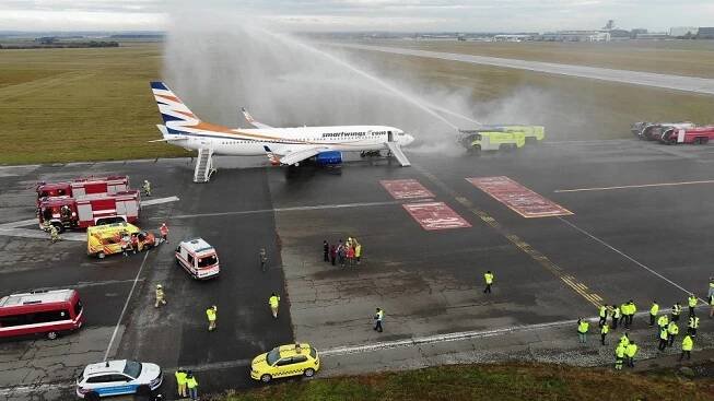 Na pražském letišti se dnes cvičil zásah u nehody letadla při přistání