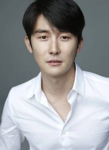Kim Joon-Han (1983)-p01.jpg
