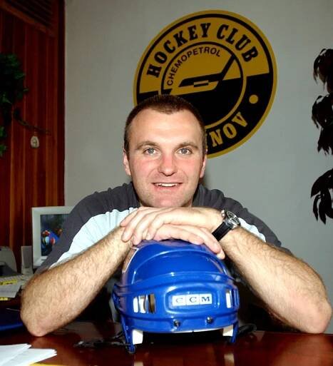 Robert Reichel řečený Albi podle sušenek Albert, které v dětství miloval, ukončil reprezentační kariéru na Světovém poháru v roce 2004. Následně hrál už "jen" extraligu za rodný Litvínov, kde se roku 2010 přesunul na trenérský post.