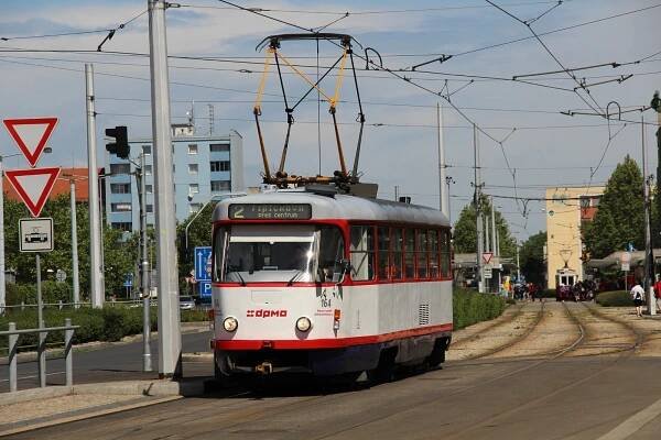 Olomouc nadobro vyřadí tramvaje Astra i další T3. Kdy vyjedou naposledy?