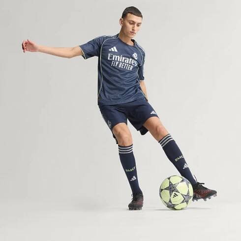 Originální venkovní dres Realu Madrid 25/26