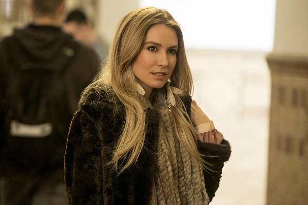 Falling Skies - Strange Brew - Z filmu - Sarah Carter