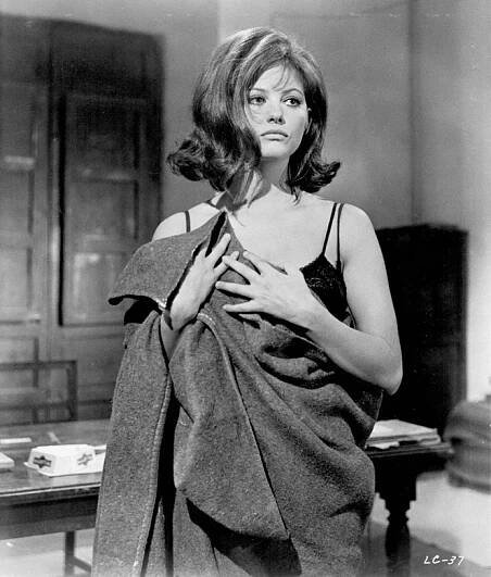 Ztracená jednotka - Z filmu - Claudia Cardinale