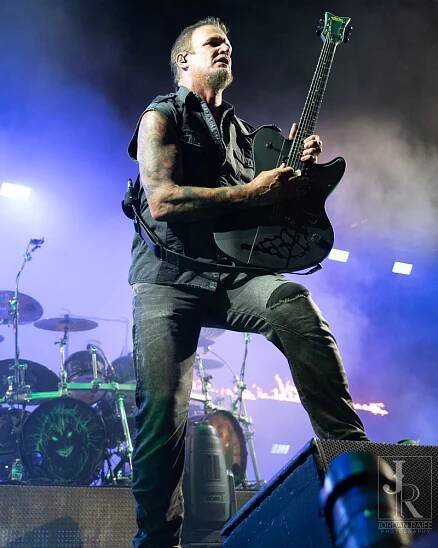 Rocket Sports & Entertainment Network » Blog Archive » Disturbed Show You The Light ( And Fire) in Tampa, FL