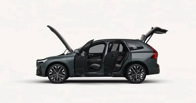 Prohlédněte si podrobné specifikace mild hybridního SUV Volvo XC60