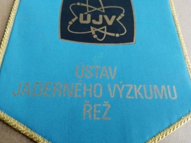 Dobová vlaječka - Ústav jaderného výzkumu Řež u Prahy - Sběratelství