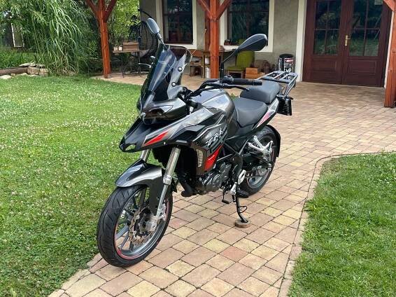 Benelli TRK 251