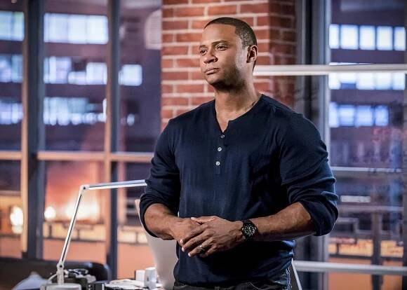 Arrow - Rozděleni - Z filmu - David Ramsey