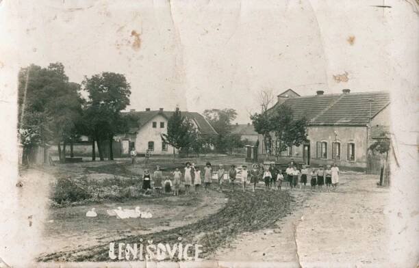 Historie - Oficiální stránky obce Býkev