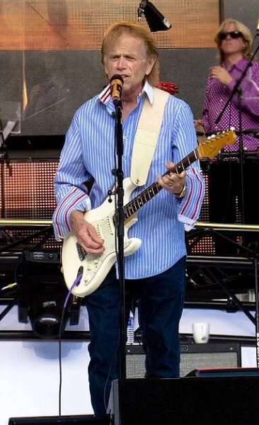 Alan Jardine – Wikipedia