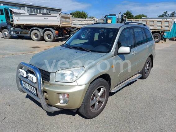 TOYOTA RAV4