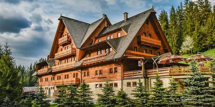 Horský hotel blízko hranic s neomezeným wellness