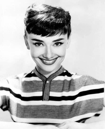 Audrey Hepburn: Přejídala se, kouřila tři krabičky denně a pětkrát potratila