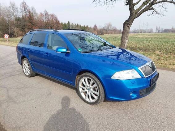 Škoda Octavia 2 RS TFSI 147 kW, modrá, BWA, 187 700 km | Kombi | SuperDovoz.cz