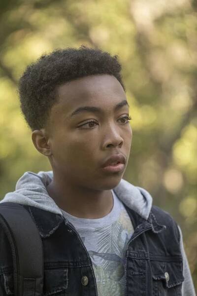 Asante Blackk Praises 'This Is Us' for 'Breaking Stereotypes' with Black Teen Dad Malik