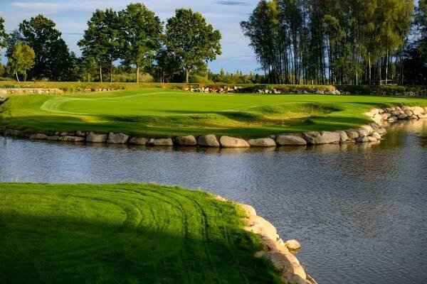 Hřiště na Čertově Břemeni roste do krásy: Golfisté se mohou těšit na nové jamky - Golf.cz