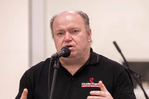 Fotka: Ředitel společnosti MasterTherm Jiří Svoboda