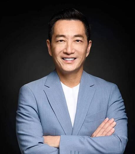 James Huang Headshot