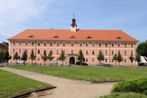 Památník Terezín s audio průvodcem | Hotel Belvedere – Daysin.com